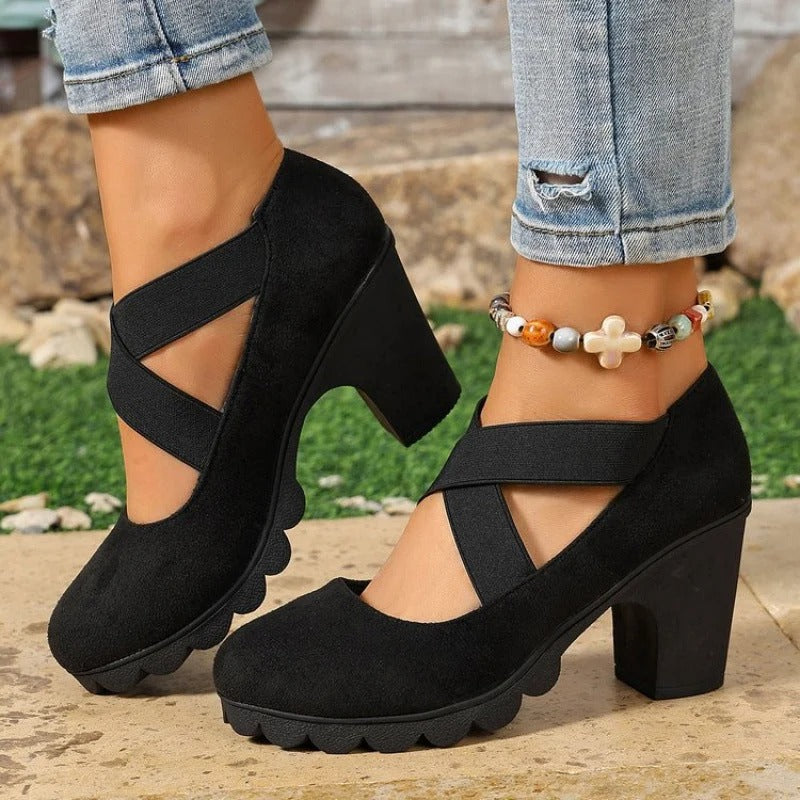 Renata | Zapatos Punta Redonda Tiras Cruzadas