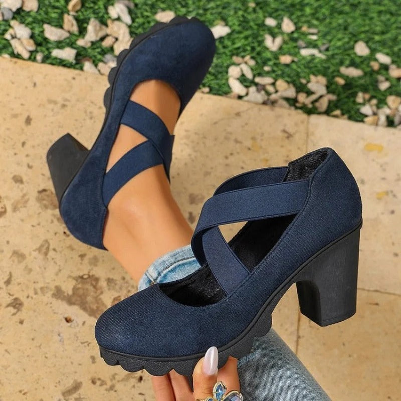 Renata | Zapatos Punta Redonda Tiras Cruzadas