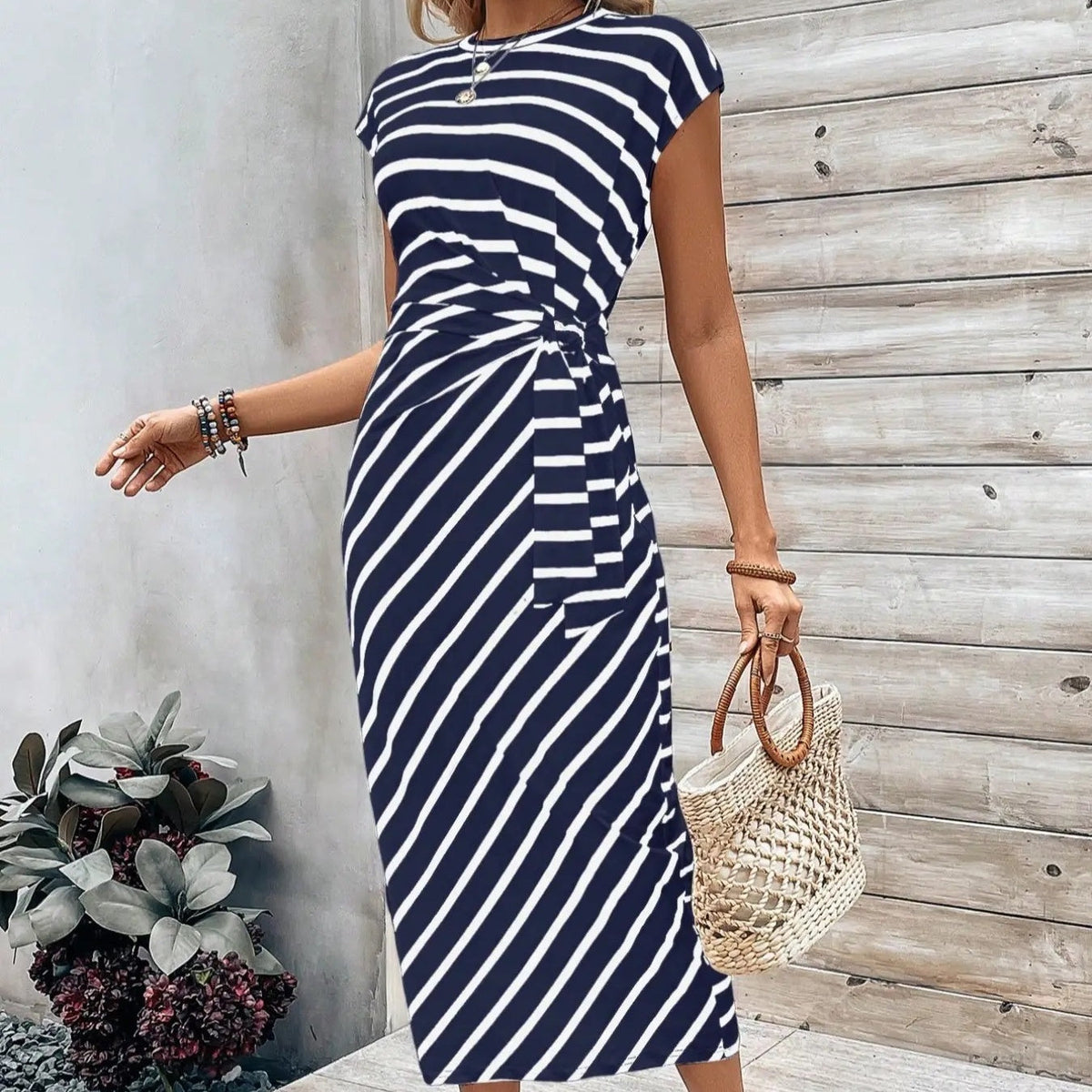 Fernanda | Vestido Ajustado con Lazo Leopardo
